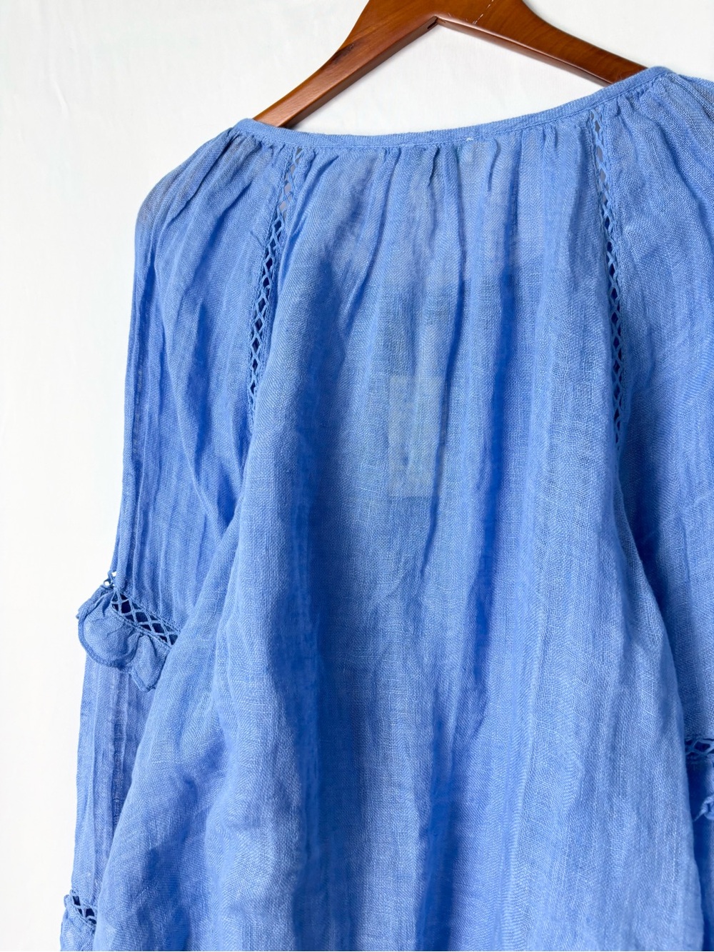 NEW Sundance Linen Blouse Blue Size XL Boho Long Sleeve Keyhole - Picture 4 of 6